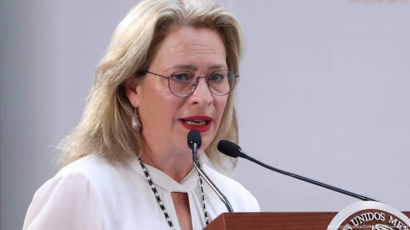 Mexico′s environment minister resigns after causing flight delay
