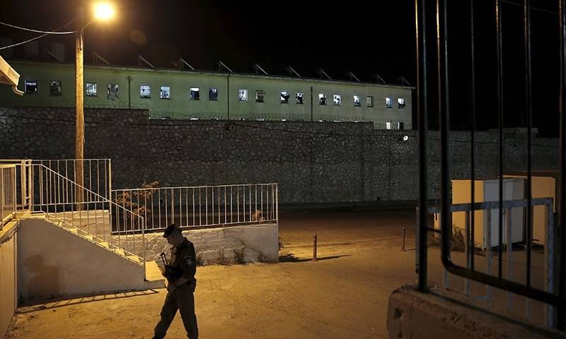 Pakistani inmates in Greek prison rejoice Eid festivities with embassy staff