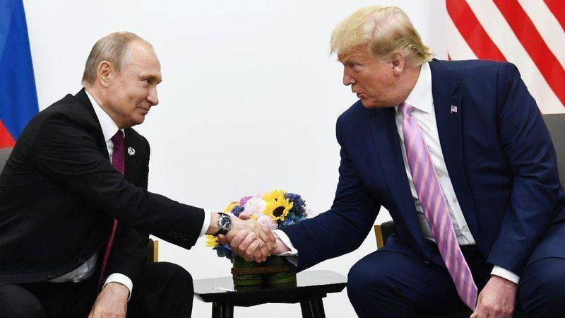 'Don't meddle in the election,' Trump tells Putin, with a smile