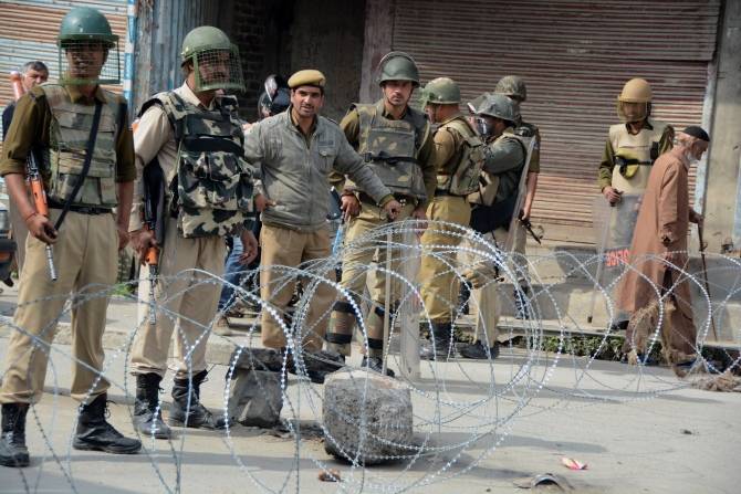 India imposes undeclared curfew in Occupied Kashmir
