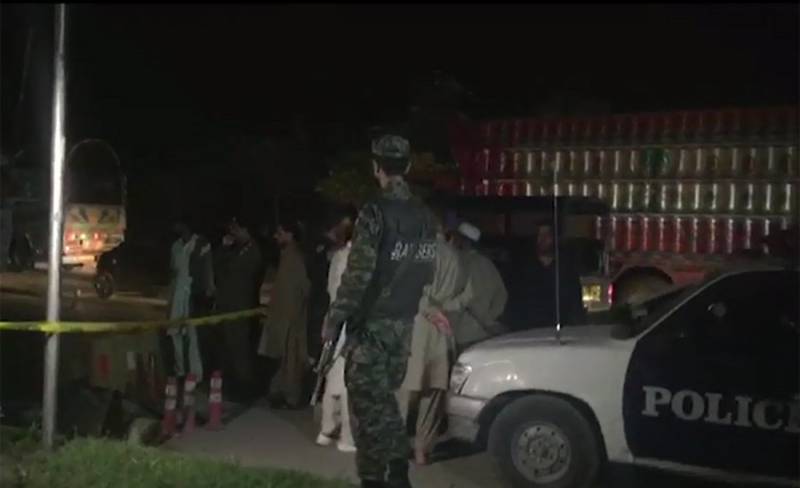 Two Islamabad policemen gunned down
