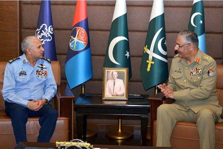 Air Chief, CJCSC pledge to defend Pakistan’s airspace from any threat