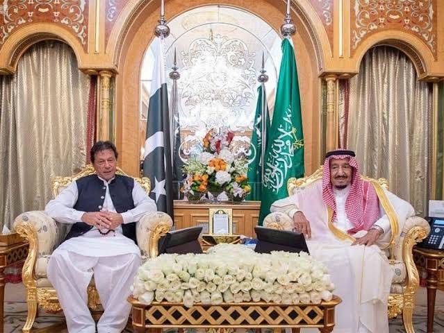 Peace Mission: PM Imran meets Saudi king, crown prince