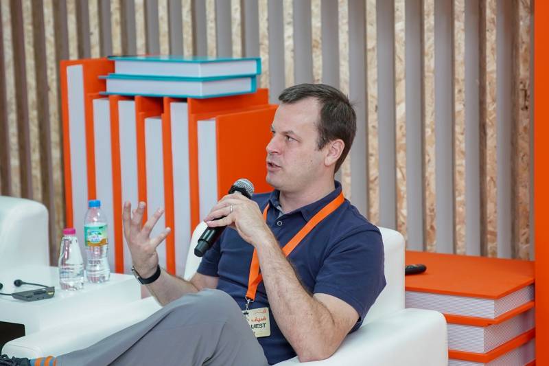 Reading about places, people and cultures can substitute for luxury of travel, say authors at SIBF 2019