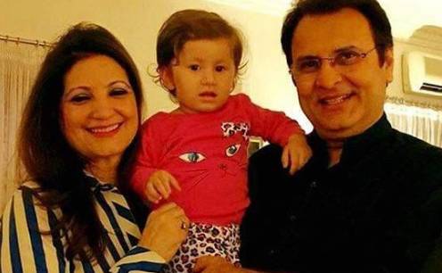 Behroz Sabzwari refutes divorce rumours of Syra and Shahroz