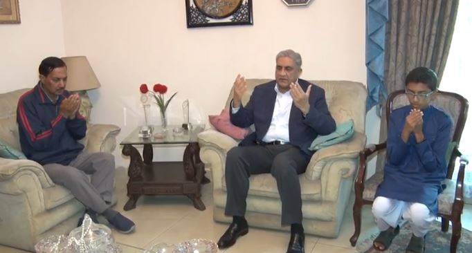 COAS Bajwa visits family of Wing Commander Noman Akram Shaheed