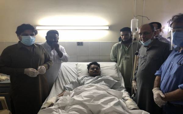 Muhammad Zubair — one of two plane crash survivors — discharged from Karachi hospital