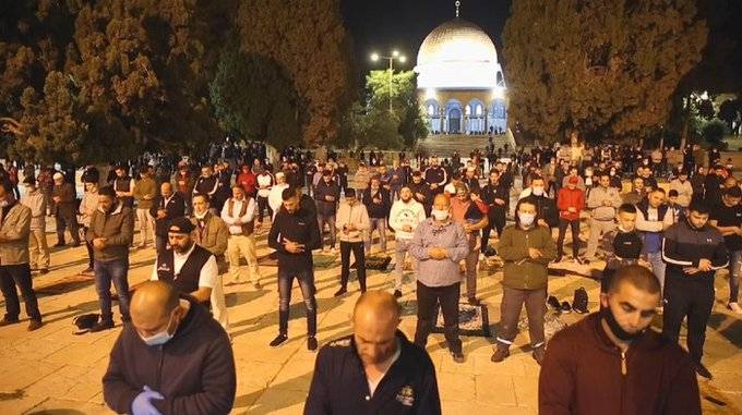 Al Aqsa mosque reopens after two months of closure over coronavirus