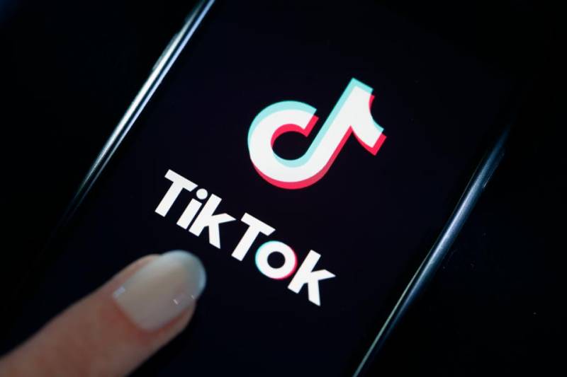 TikTok among dozens Chinese apps blocked by India after Ladakh conflict