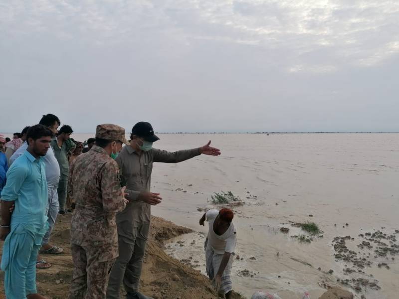 Pakistan Army continues rescue, relief activities in Dadu