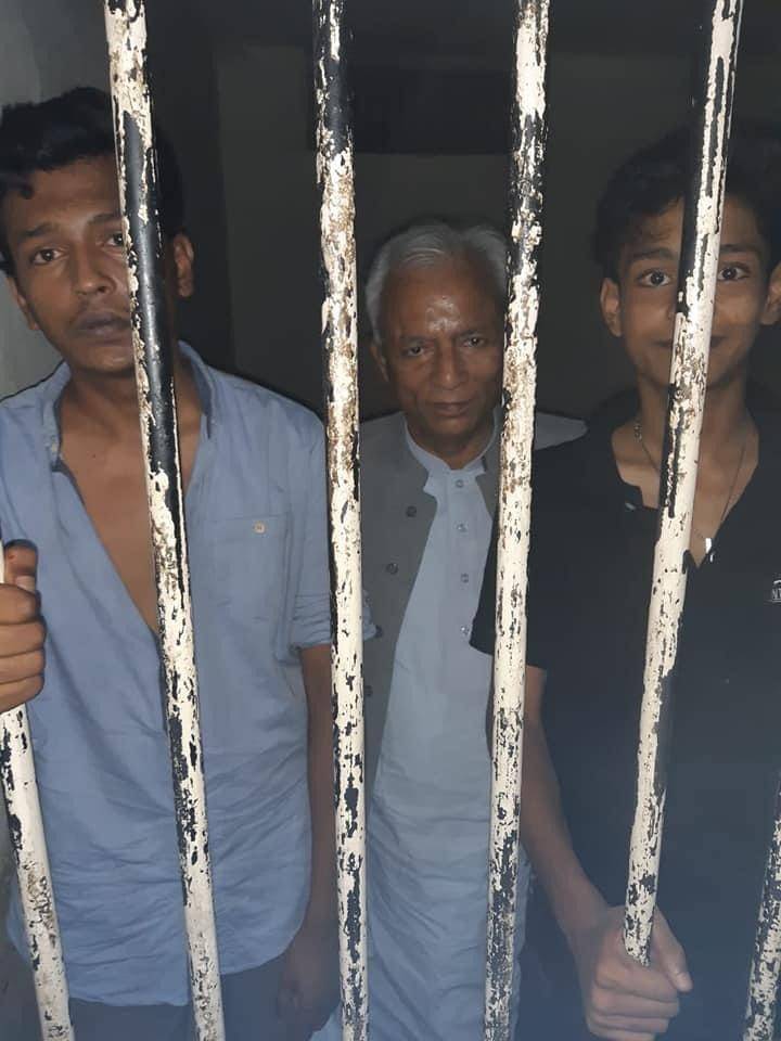 PML-N’s Nehal Hashmi, sons detained for attacking Karachi police