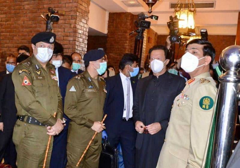PM Imran inaugurates development projects including Police Complex in Faisalabad