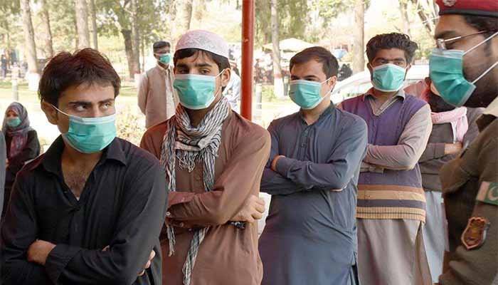 Covid-19 deaths top 8,000 in Pakistan, active cases cross 50,000