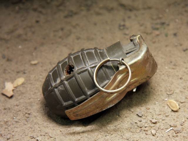 Two FC personnel among 15 injured in Balochistan grenade attack 