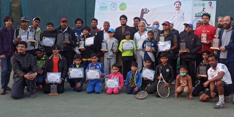 SBP Open Tennis: Men's, ladies titles for Ahmad, Haniya 