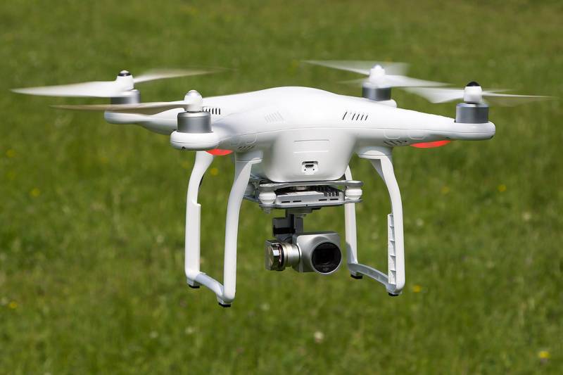 Kite-flyer downs police drone monitoring Basant ban in Rawalpindi (VIDEO)