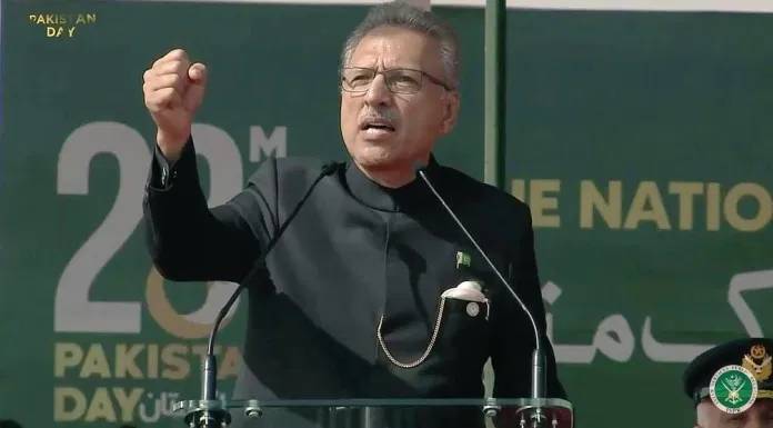 Fully capable to defend our integrity, stand with Kashmir, says President Alvi at Pakistan Day parade