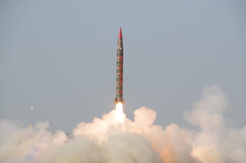 Pakistan successfully test-fires nuclear capable Shaheen-1A ballistic missile (VIDEO)