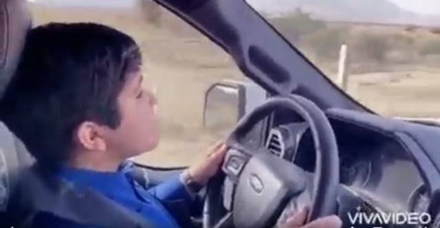'The Passion of PTI' – 9-year-old son of Ali Amin Gandapur takes the wheel at first Derajat off-road jeep race (VIDEO)