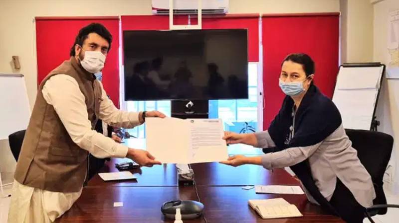 Pakistan hands over dossier to ICRC for a medical corridor in Indian-held Kashmir