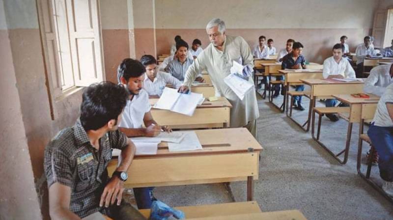 Class IX mathematics paper leaked 15 minutes before exam in Karachi