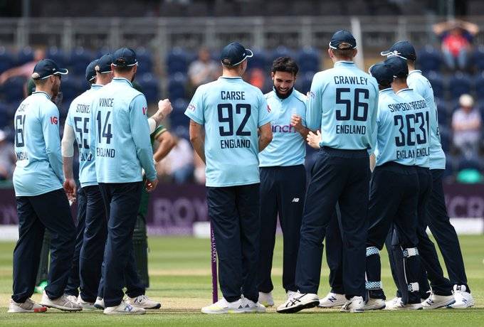 PAKvENG – England beat Pakistan by 9 wickets in first ODI