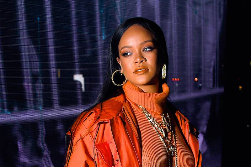 Rihanna is officially a billionaire now