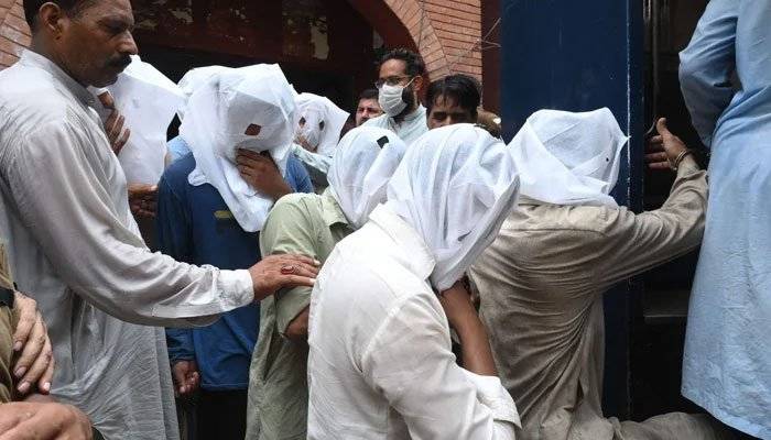 Minar-e-Pakistan incident – Suspects’ identity parade delayed as TikToker girl falls ill