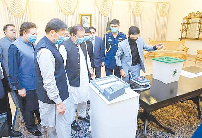 Pakistan's top election body rejects Electronic Voting Machines