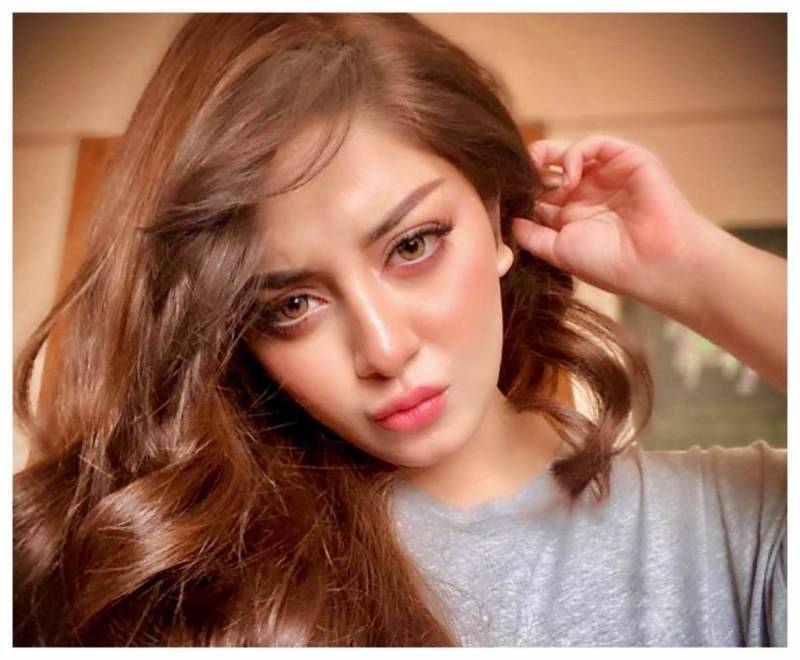 Alizeh Shah spotted playing with her fluffy cat in latest viral videos
