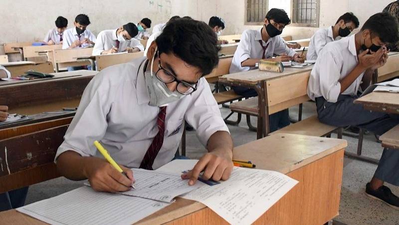 FBISE announces 9th class result 2021 (Check results here)
