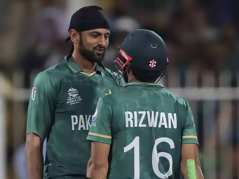 T20 World Cup: Big blow for Pakistan as Rizwan, Malik caught flu ahead of semi-final