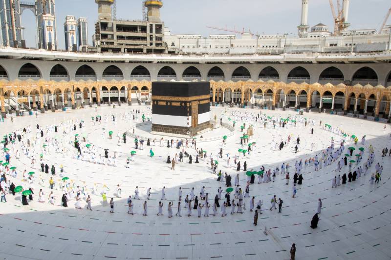 Saudi Arabia imposes age limit for overseas Umrah pilgrims
