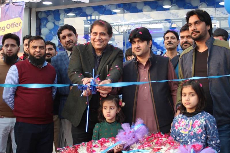 Haier inaugurates Electronics World in Peshawar