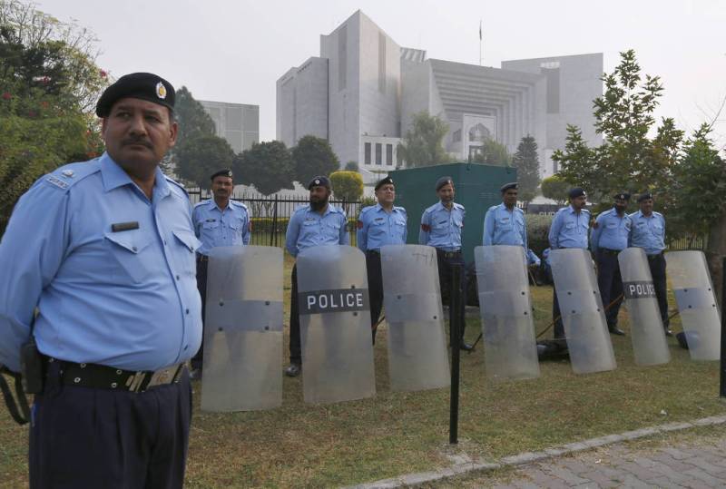 Pakistan’s police and judiciary ranked 'most corrupt' in Transparency International survey