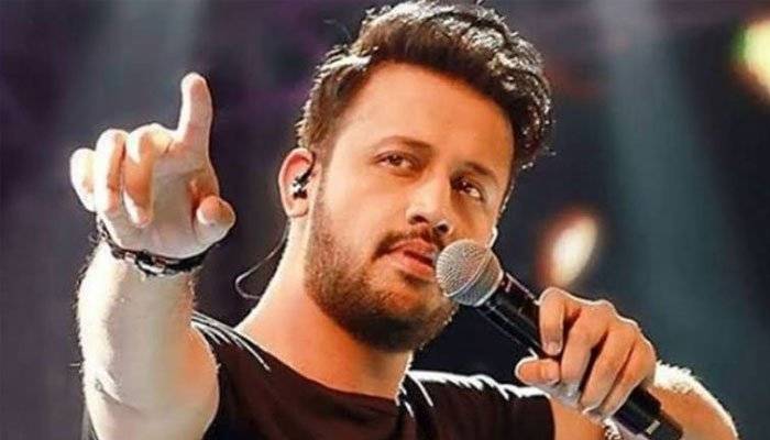 Atif Aslam walks out of concert midway to save families from harassment 