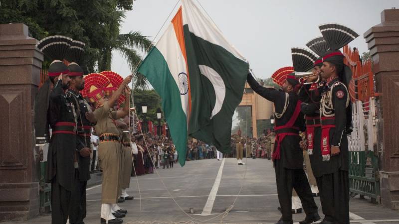 Pakistan, India exchange lists of nuclear facilities, prisoners despite border tensions