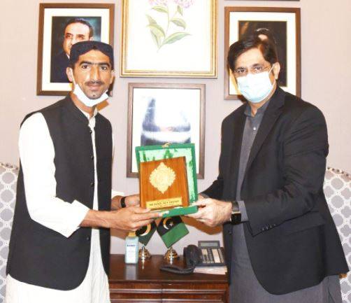Pacer Shahnawaz Dahani honoured with prestigious Sindh medal