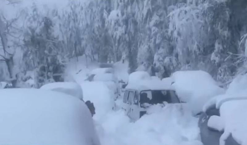 Pakistan announces compensation for dead after 23 perish in Murree snowfall
