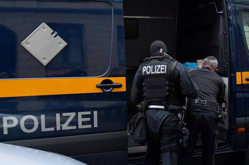 Man attacks mosque in Germany with assault rifles