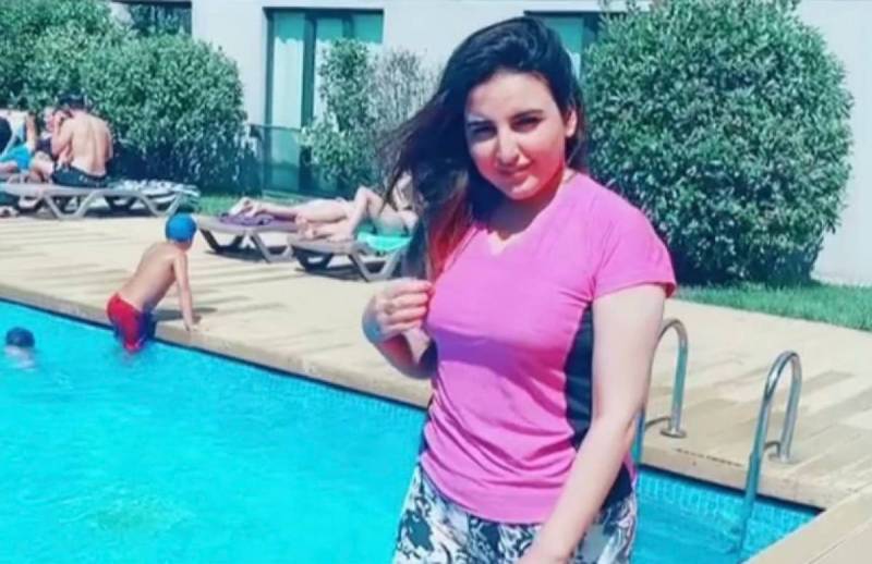Hareem Shah turns up the heat in UK's swimming pool