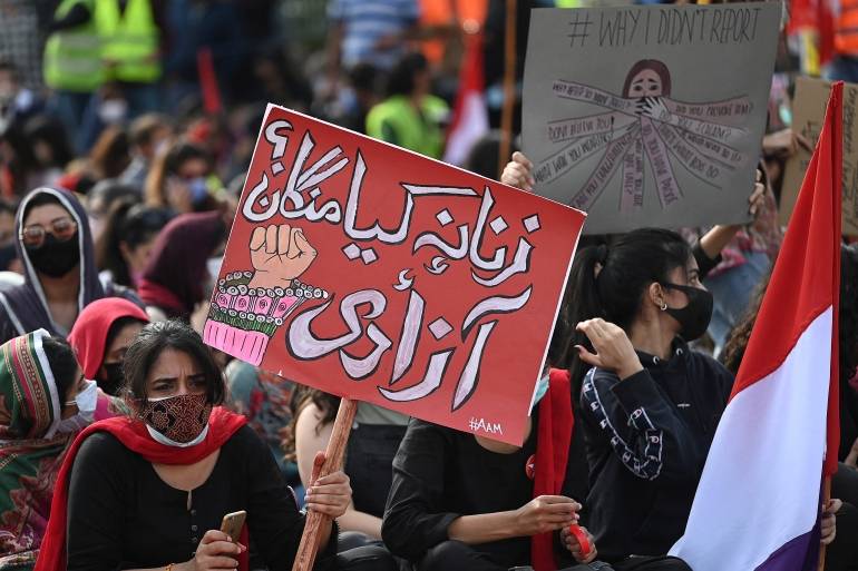 “Reimagining Justice” – Aurat March announces its manifesto for 2022; responds to proposed ban 