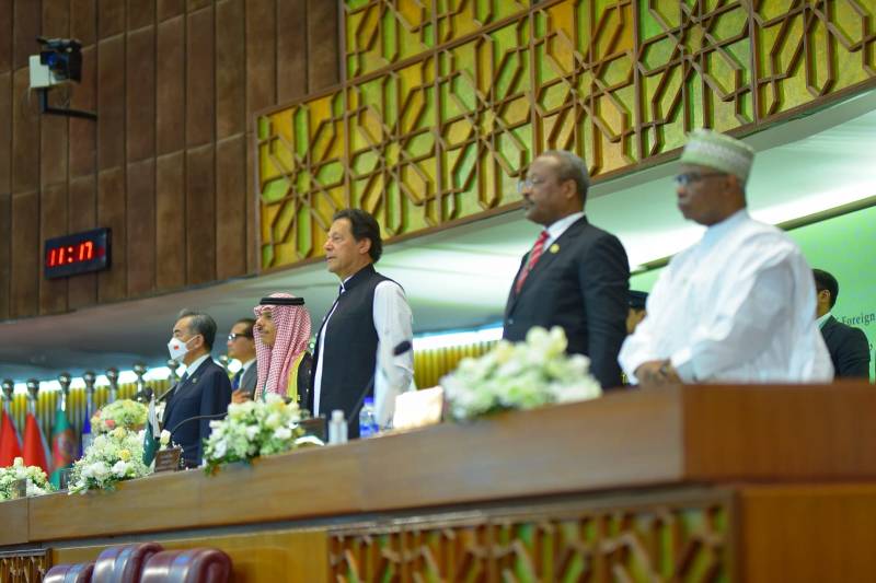 OIC moot: PM Imran calls on Muslim world to adopt united front to tackle challenges 