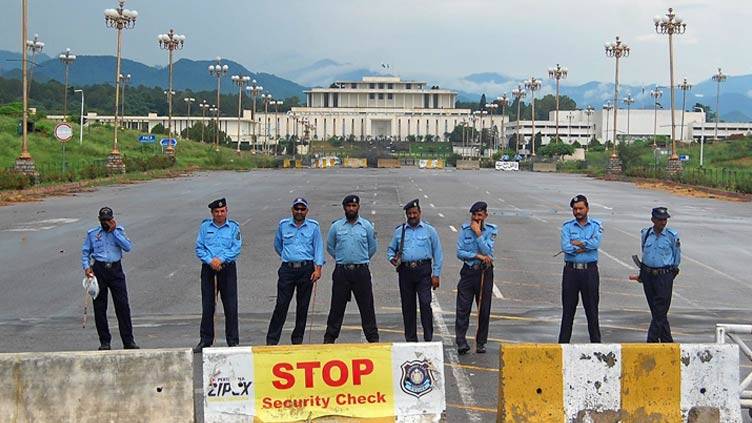 Security beefed up, Red Zone sealed in Islamabad ahead of PTI, PDM power shows