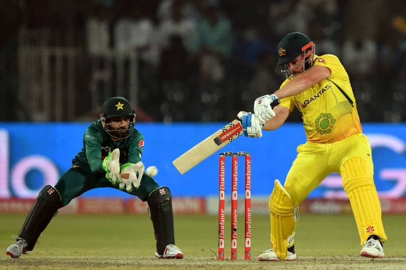 PAKvAUS: Australia win only T20I against Pakistan by three wickets