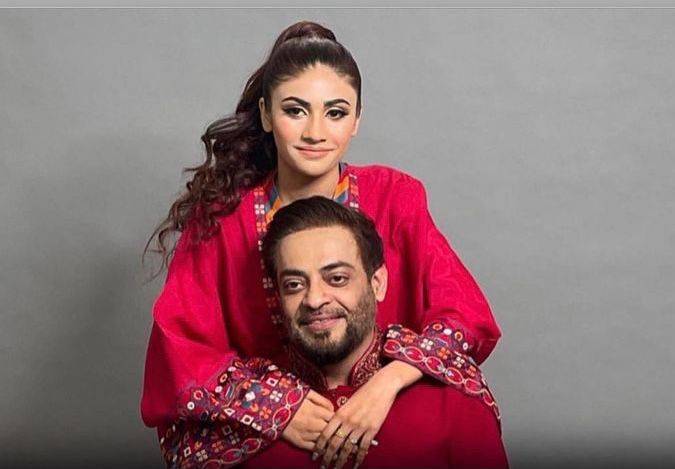 Aamir Liaquat and third wife Dania Shah rubbish divorce rumours