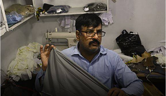 Pakistani tailor robbed of 240 outfits in a rare incident