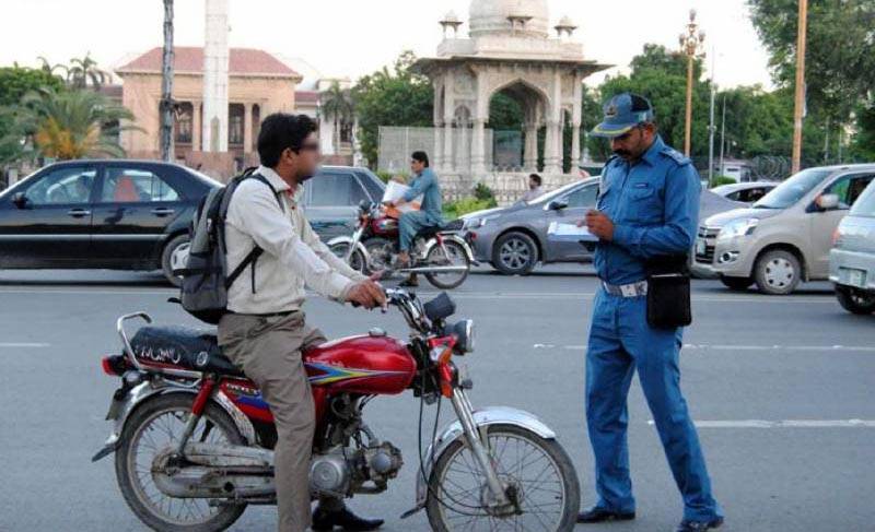 Minimum fine of Rs2,000 for traffic violation in Lahore