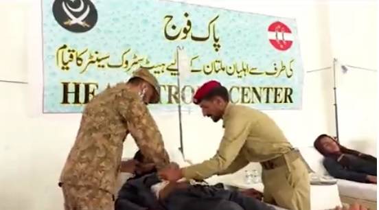 Pakistan Army sets up heat stroke relief camps as temperature continues to soar 