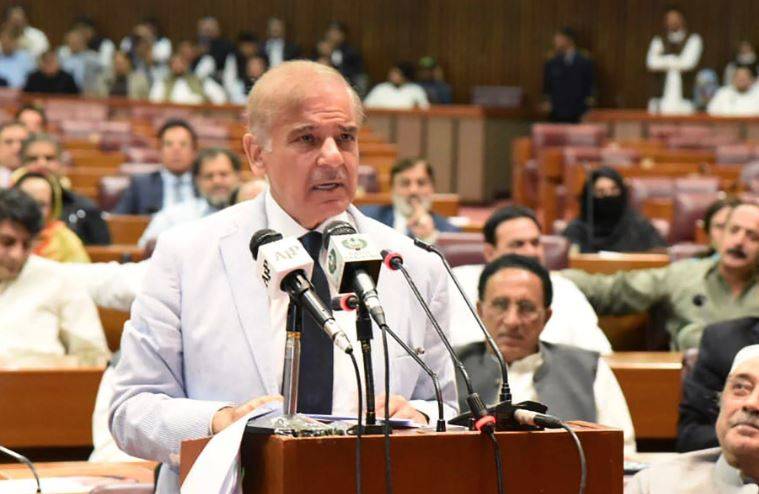PM Shehbaz rejects Imran's demand for early polls, says govt will decide when to hold elections